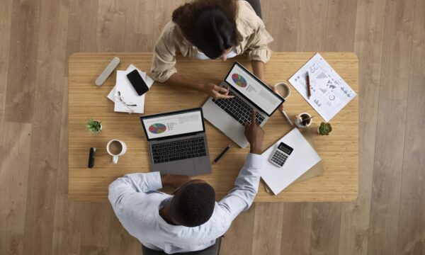 Você sabe separar amizade e trabalho? Faça o QUIZ e descubra
