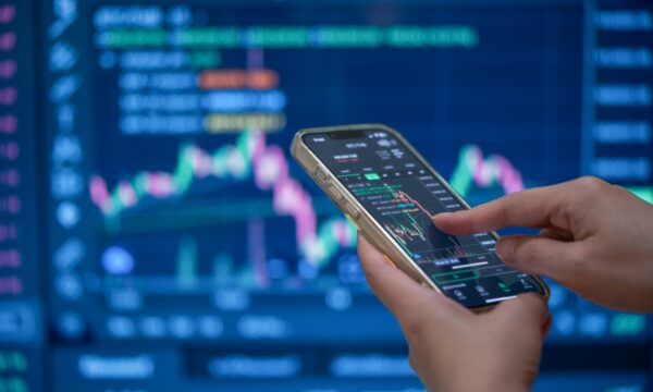 PMIs globais, Focus e Durigan com bancos e Febraban: o que move os mercados
