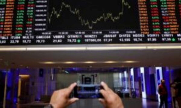 Day trade: Compre Auren (AURE3) e venda Allos (ALOS3) para ganhar até