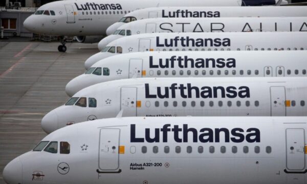 Custo do combustível pesa e Lufthansa registra prejuízo de meio bilhão de euros