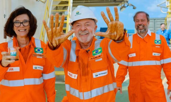 Descoberta de petróleo na Amazônia dá impulso eleitoral a Lula, mesmo