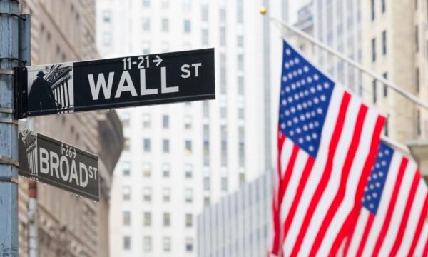 Wall Street cai com inflação acima do esperado e expectativa por Nvidia (NVDA)