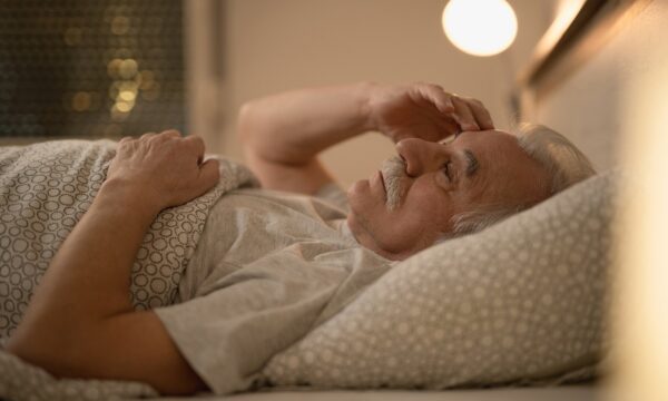 Dormir mal pode atrasar sua aposentadoria — e a ciência explica por quê