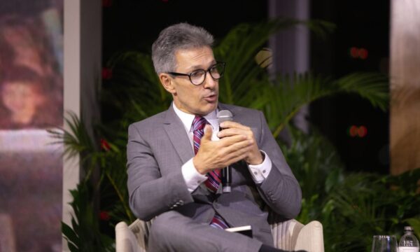 Zema diz que vice será do partido Novo e ‘ficha limpa’; anúncio será na quarta
