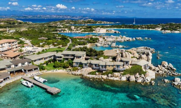 Onde os milionários se escondem: os ‘bunkers’ do turismo de luxo, acessíveis apenas por jatinho, iate ou contatos certos