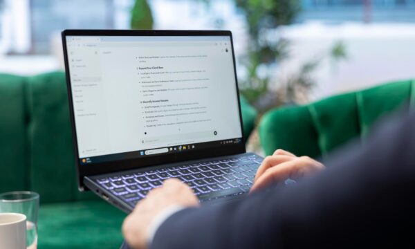 “Pense passo a passo”: o que a inteligência artificial realmente faz com esse comando?