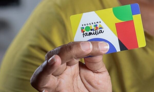 Bolsa Família maior antes da eleição: economistas questionam 'timing' e risco às contas públicas
