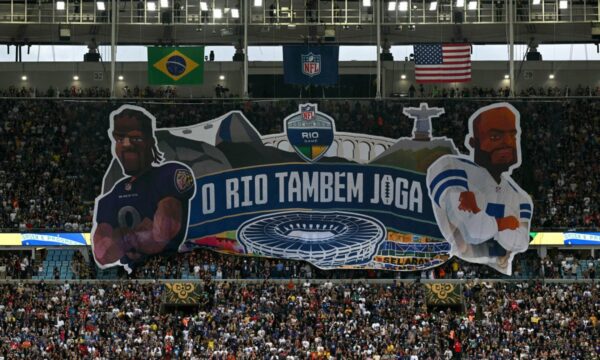 Estreia da NFL no Rio de Janeiro atrai torcedores de 67 países e quebr