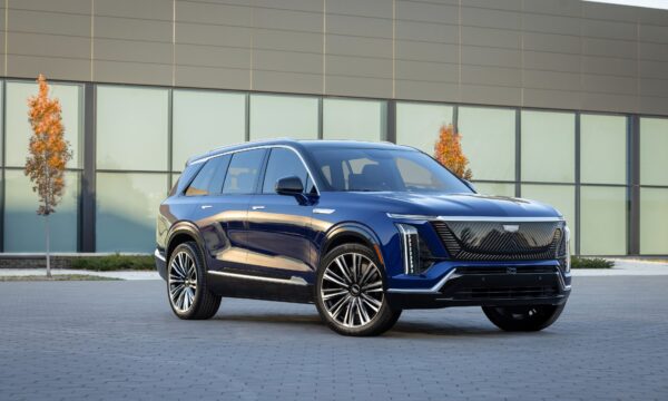 Cadillac chega ao Brasil para construir marca de luxo com elétricos de