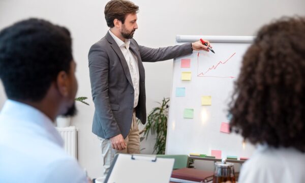 Você foi promovido a gestor. E agora? 5 erros comuns de quem assume a