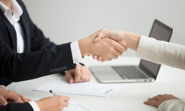 Além do ChatGPT: 66% dos líderes exigem inteligência artificial avançada para contratar