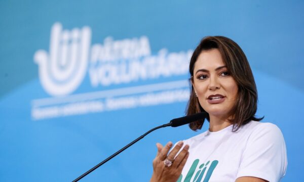 Pesquisa Quaest: Michelle lidera disputa para o Senado no DF com 26%