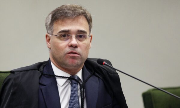 André Mendonça deixa sociedade do Instituto Iter e mantém vínculo como