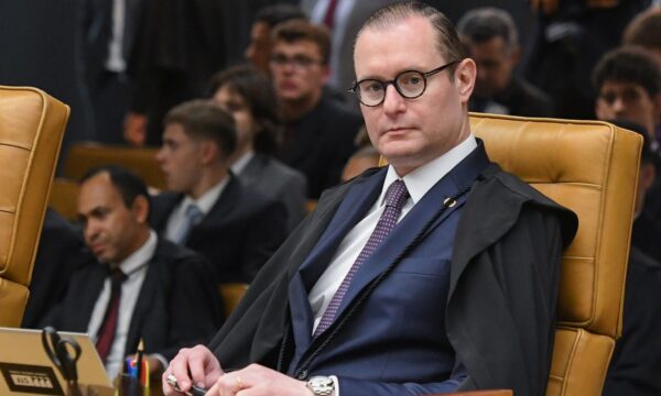 Zanin nega pedido para obrigar Senado a instalar CPI do Banco Master