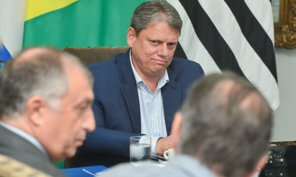 Real Time Big Data: Tarcísio tem 53% e Haddad, 36%, no 1º turno em SP