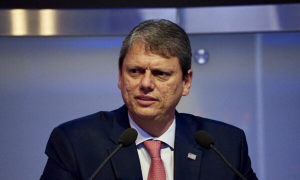 Agregador Inteligov/EXAME: Tarcísio tem 47,23% e mantém folga de 15 pontos sobre Haddad em SP