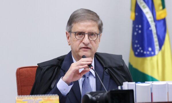 Gonet pede nulidade de relatório da PF sobre relação de Alexandre de M
