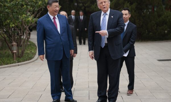 Trump e Xi sinalizam aproximação em encontro na Casa Branca