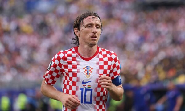 Modric vira o terceiro jogador com mais jogos por seleções; confira o