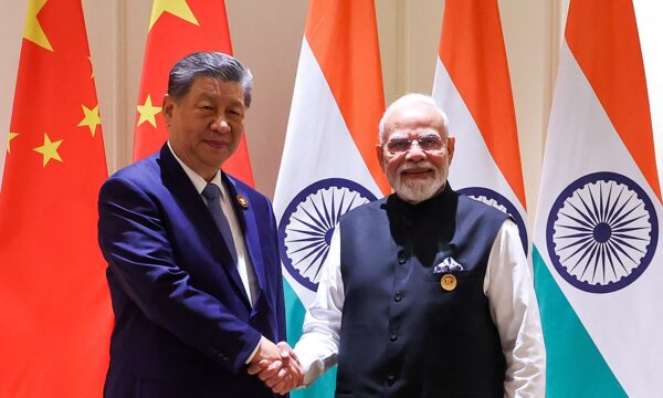 Brics pede cautela no Oriente Médio, enquanto China tenta transformar