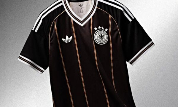 72 anos de história: Alemanha apresenta última camisa com a Adidas ant