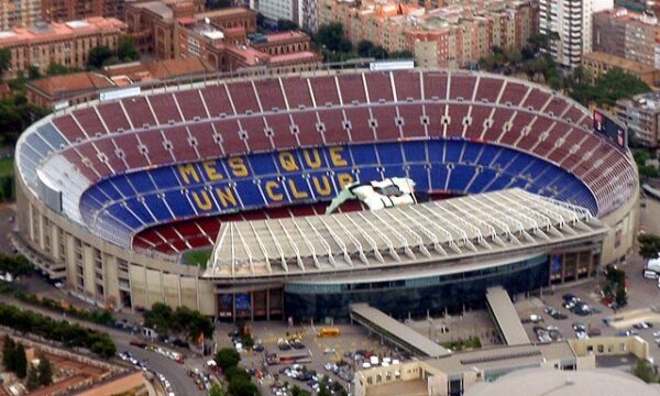 Custo de reformar o Camp Nou sobe, e dívida do Barcelona explode para