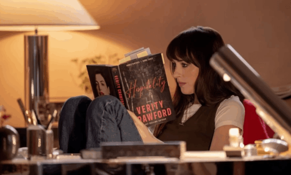 Pré-venda de ‘Verity’, de Colleen Hoover, começa nesta quinta-feira