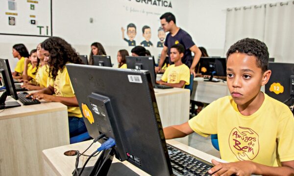 Pisa: 72% dos alunos brasileiros não atingem nível básico em matemátic