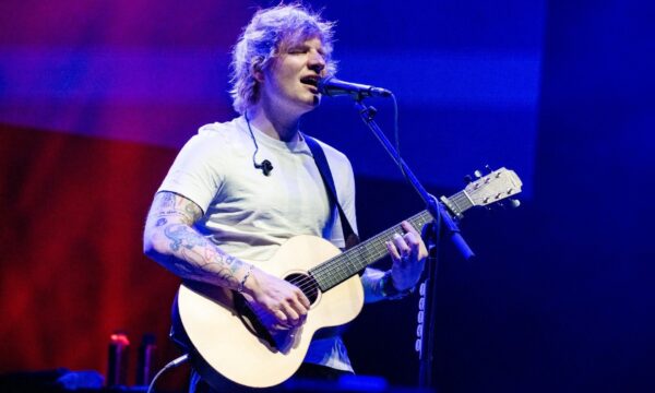 Ed Sheeran se manifesta sobre Gaza após crise envolvendo saída de Macklemore de sua turnê