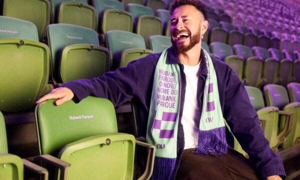 Nubank estreia campanha do Parque sabendo que público ainda chamará de