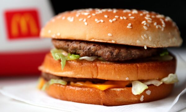 Como o McDonald’s usa IA para definir o preço do Big Mac