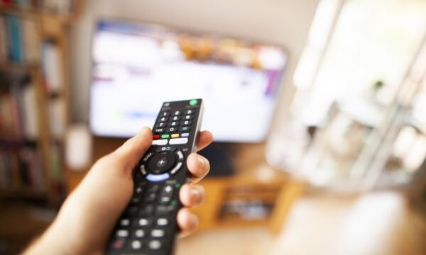 Ter todos os streamings ficou mais caro que a TV por assinatura? Veja