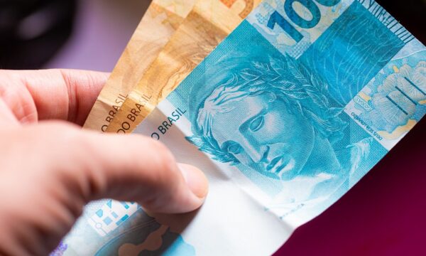 Novo Desenrola: governo vai comprar R$ 150 bi em dívidas de famílias c