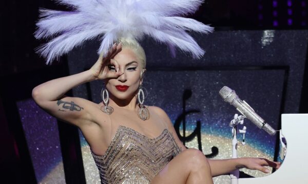 Lady Gaga e Michael Polansky são pais de menina, revela site; veja o n