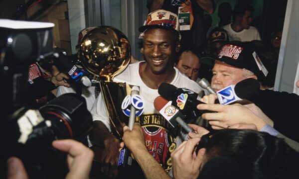 ‘Apostem em mim, não contra mim’: a reflexão de Michael Jordan sobre a evolução do esporte