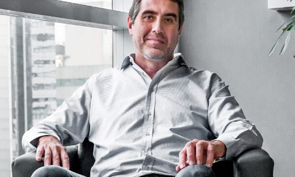 O varejo de eletrônicos entrou na era dos serviços