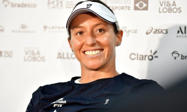Luisa Stefani faz história e alcança terceiro lugar no ranking mundial