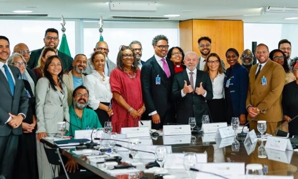 A pastores, Lula diz que não vai a igrejas falar de política por respeito à fé