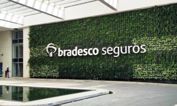 Menos volume, mais margem