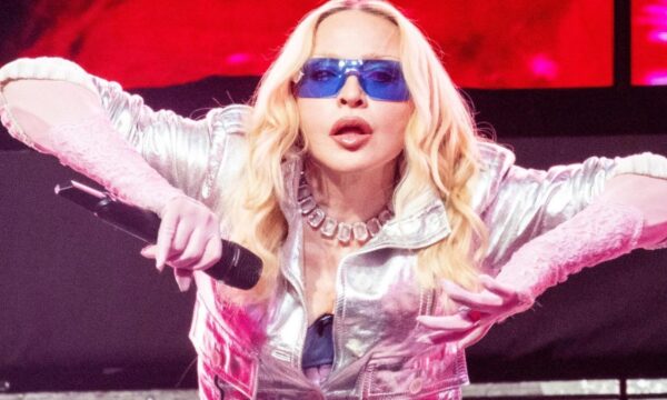 VMA 2026: Madonna volta após 23 anos; relembre beijo histórico com Britney Spears