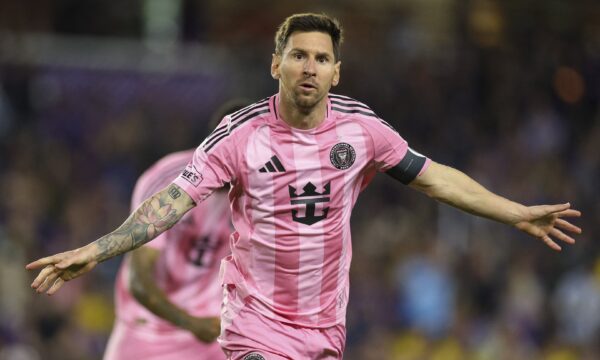 Messi marca 100º gol pelo Inter Miami e bate-boca com dirigente; veja