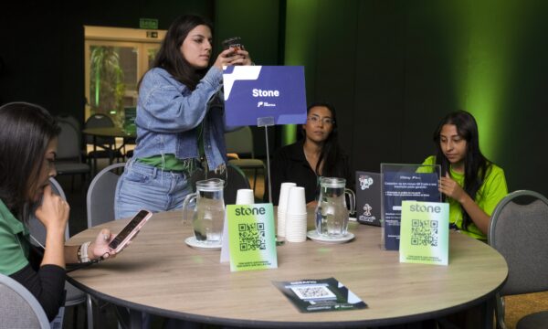 11 anos, 28 conferências, 200 contratados: a aposta da Stone no Na Prá