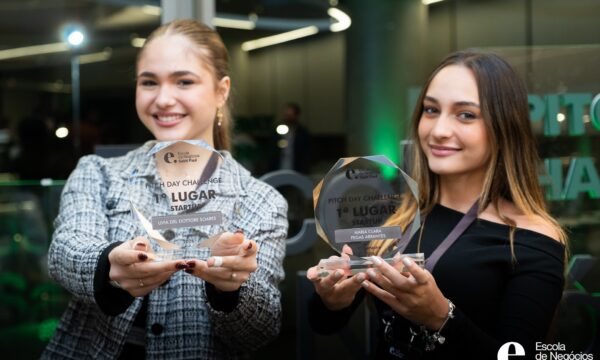 De colegas de sala a sócias: aos 18 anos, elas criam startup com clien
