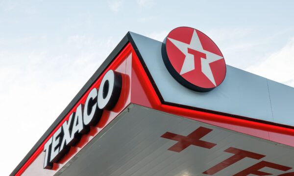 Gigante americana Texaco abre primeiro posto em São Paulo com gasolina grátis