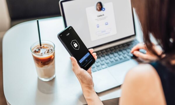 O que Google, Meta e Apple sabem sobre você? Saiba como baixar ou apag