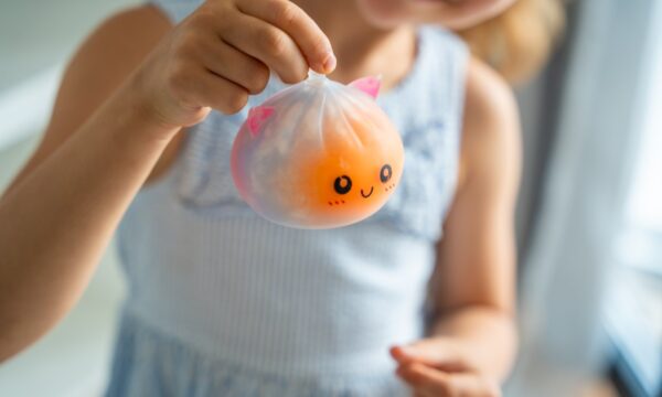 Busca por ‘squishy’ cresce 450% no Brasil e leva brinquedo ao topo das