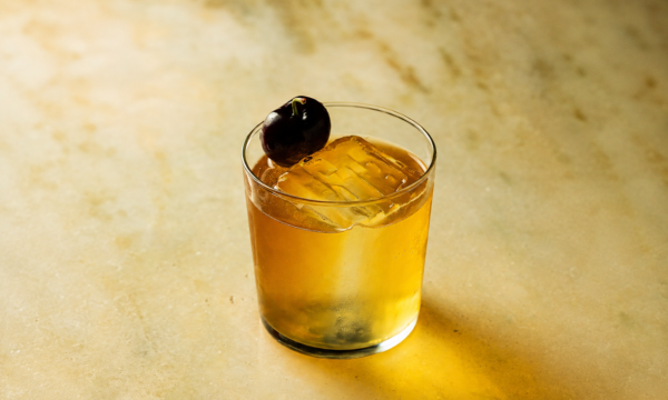 Dia da cachaça: destilado deixou de ser bebida de boteco?