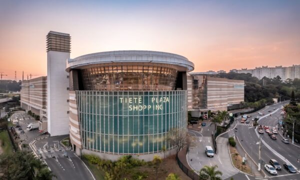 Procura por espaços de convivência faz shoppings crescerem até 7%