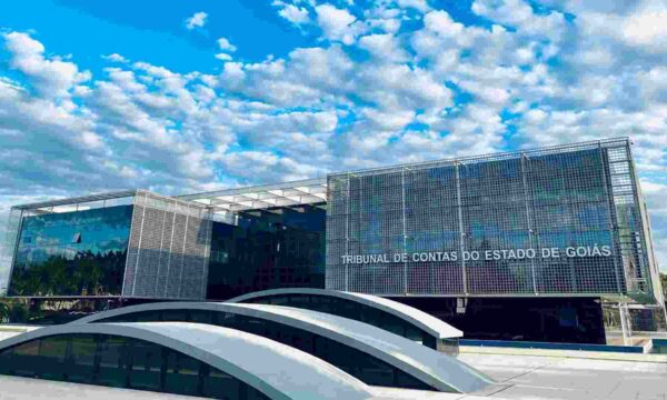 Empresa capta dinheiro público para criar blockchain com IA, fecha as portas e vira alvo do TCE-GO