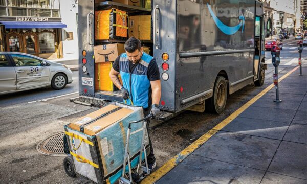 Amazon nos EUA quer ser dona de 90% das próprias entregas até 2029
